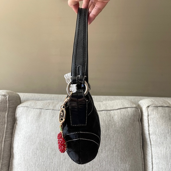 SOLD - Picture 3 of 6